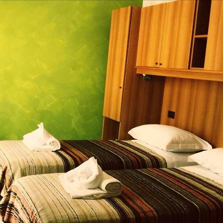 Hotel Antares Garni Giulianova Exterior foto