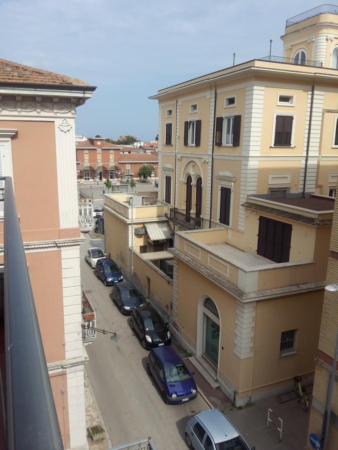 Hotel Antares Garni Giulianova Exterior foto