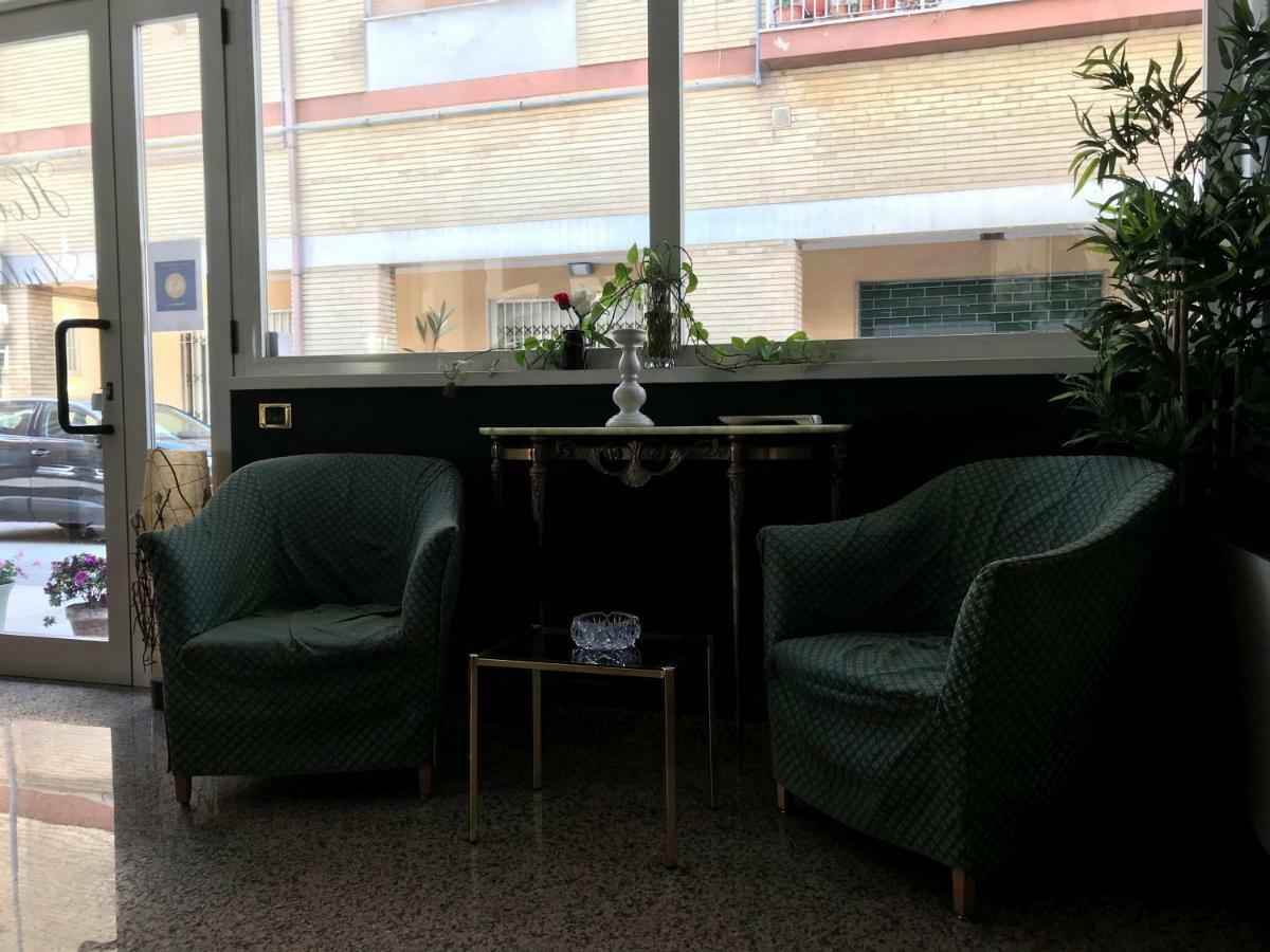 Hotel Antares Garni Giulianova Exterior foto